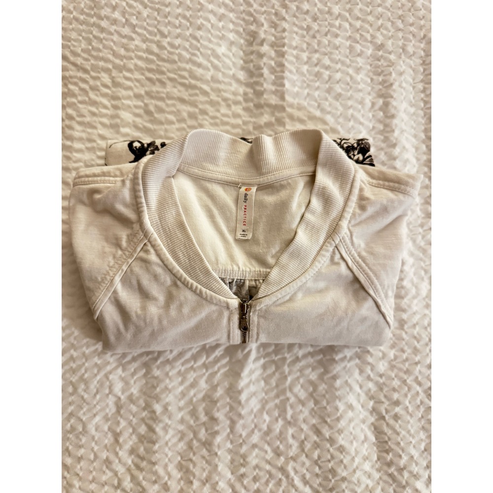Daily‎ Practice Anthropologie Floral Print Bomber Jacket Cropped Women's XL - Picture 15 of 15